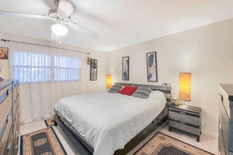 Condo in Delray Beach, Florida, 2 bedrooms  № 2082052 - photo 8
