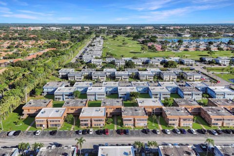 Condo in Delray Beach, Florida, 2 bedrooms  № 2082052 - photo 18