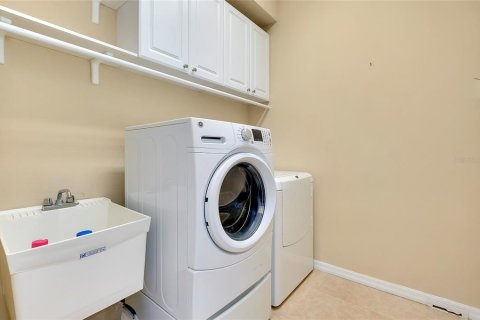 House in North Port, Florida 4 bedrooms, 292.08 sq.m. № 1841822 - photo 27