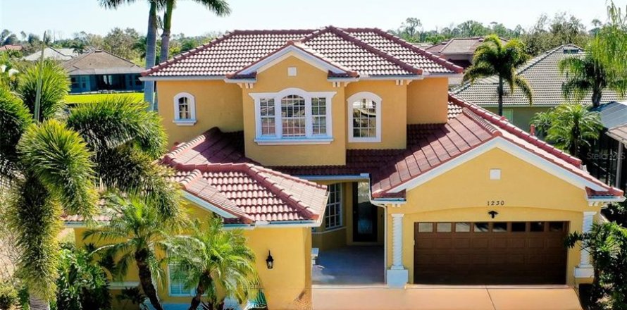 House in North Port, Florida 4 bedrooms, 292.08 sq.m. № 1841822