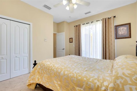 House in North Port, Florida 4 bedrooms, 292.08 sq.m. № 1841822 - photo 25