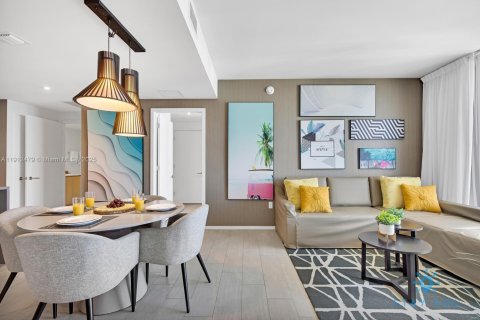 Condo in Hollywood, Florida, 2 bedrooms  № 2013696 - photo 7