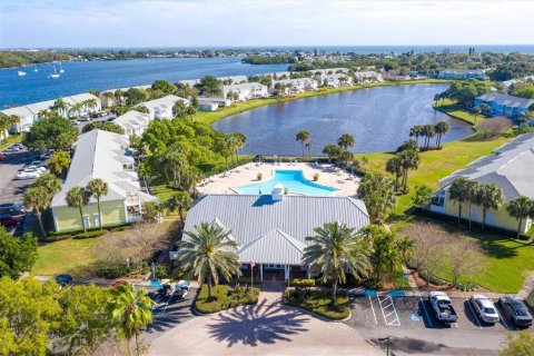 Condo à Saint Petersburg, Floride, 2 chambres  № 2302819