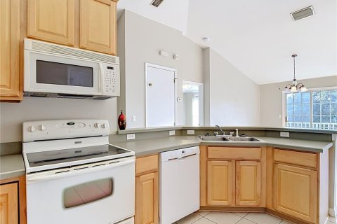 Adosado en venta en Wesley Chapel, Florida, 2 dormitorios, 109.25 m2 № 2092783 - foto 15