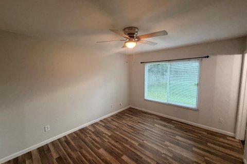 House in Port St. Lucie, Florida 3 bedrooms, 109.25 sq.m. № 2366195 - photo 8