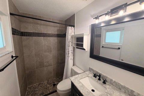 House in Port St. Lucie, Florida 3 bedrooms, 109.25 sq.m. № 2366195 - photo 7