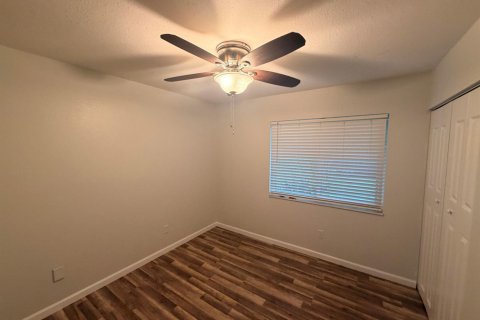 House in Port St. Lucie, Florida 3 bedrooms, 109.25 sq.m. № 2366195 - photo 6