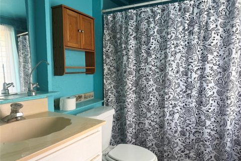 House in Sarasota, Florida 3 bedrooms, 107.02 sq.m. № 2150373 - photo 16