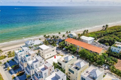 Villa ou maison à louer à Hollywood, Floride: 2 chambres, 130.06 m2 № 1959070 - photo 8