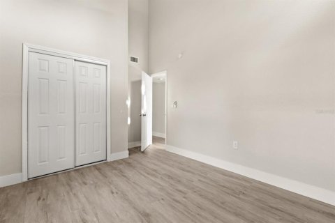 Casa en venta en Deltona, Florida, 4 dormitorios, 191.56 m2 № 2092164 - foto 20