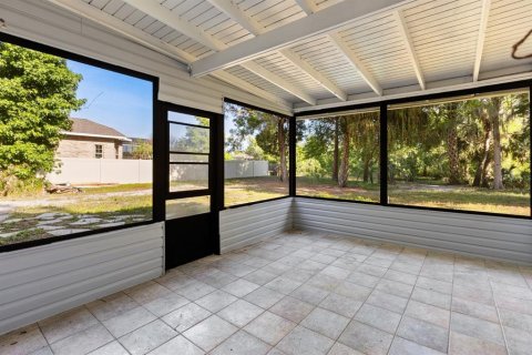 Casa en venta en Deltona, Florida, 4 dormitorios, 191.56 m2 № 2092164 - foto 30