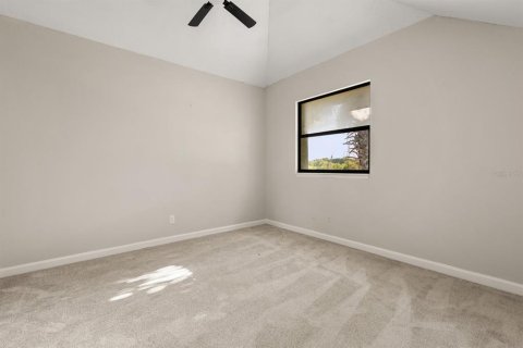 Casa en venta en Deltona, Florida, 4 dormitorios, 191.56 m2 № 2092164 - foto 21