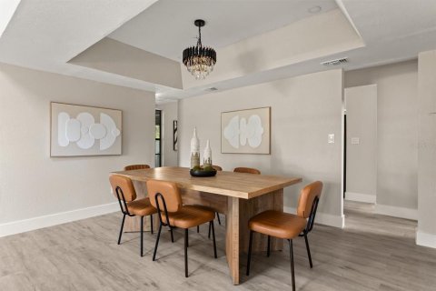 Casa en venta en Deltona, Florida, 4 dormitorios, 191.56 m2 № 2092164 - foto 10