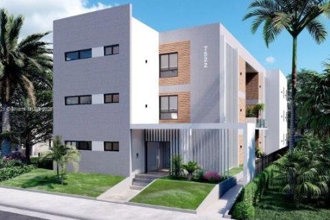 Propiedad comercial en venta en Miami, Florida № 1941614 - foto 3