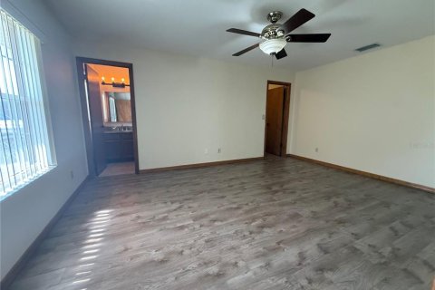 Casa en alquiler en Belleview, Florida, 3 dormitorios, 153.75 m2 № 1866176 - foto 11