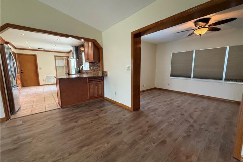 Casa en alquiler en Belleview, Florida, 3 dormitorios, 153.75 m2 № 1866176 - foto 8