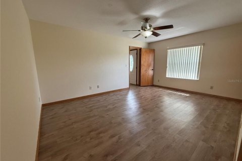 Casa en alquiler en Belleview, Florida, 3 dormitorios, 153.75 m2 № 1866176 - foto 12