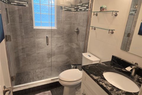 House in Gainesville, Florida 3 bedrooms, 112.88 sq.m. № 2221038 - photo 13