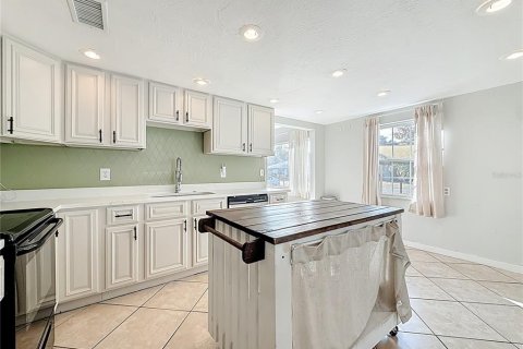 Casa en venta en Gulfport, Florida, 3 dormitorios, 123.75 m2 № 2108103 - foto 16