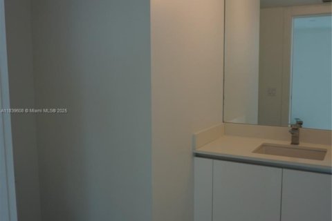 Condo in Sunny Isles Beach, Florida, 3 bedrooms  № 1842505 - photo 22
