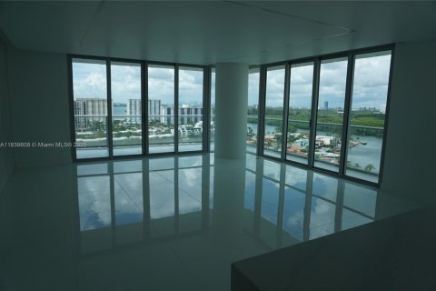 Condo in Sunny Isles Beach, Florida, 3 bedrooms  № 1842505 - photo 4