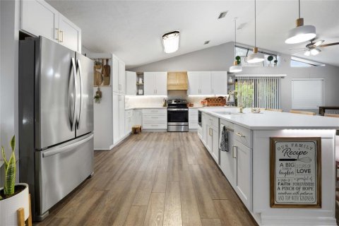 Casa en venta en Ocala, Florida, 3 dormitorios, 167.6 m2 № 1918866 - foto 9