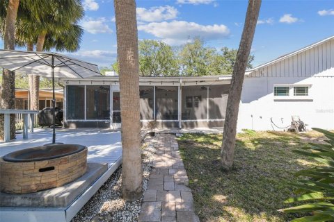 House in New Port Richey, Florida 3 bedrooms, 195.37 sq.m. № 1734849 - photo 11