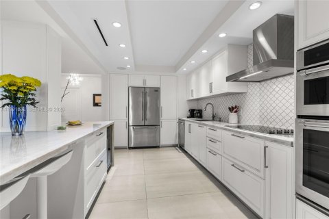 Condominio en venta en Bal Harbour, Florida, 3 dormitorios, 182.83 m2 № 2052453 - foto 10