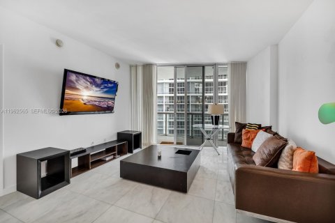 Copropriété à louer à Miami, Floride: 1 chambre, 68 m2 № 2023779 - photo 9