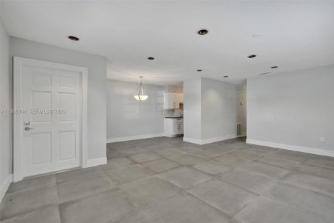 Apartamento en alquiler en Fort Lauderdale, Florida, 3 dormitorios, 128.39 m2 № 2047622 - foto 5