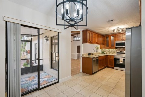 Casa en venta en Winter Springs, Florida, 2 dormitorios, 168.34 m2 № 2216418 - foto 16
