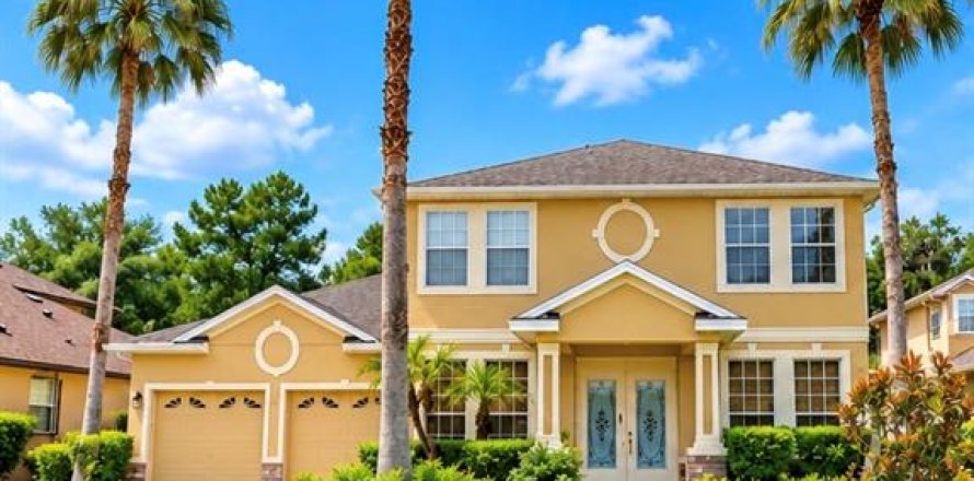 House in Orlando, Florida 4 bedrooms, 244.24 sq.m. № 2396564
