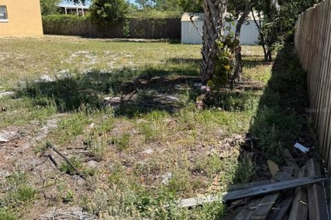 House in Apopka, Florida 6 bedrooms, 302.4 sq.m. № 1721929 - photo 12