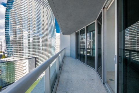 Condo in Miami, Florida, 1 bedroom  № 2153147 - photo 8