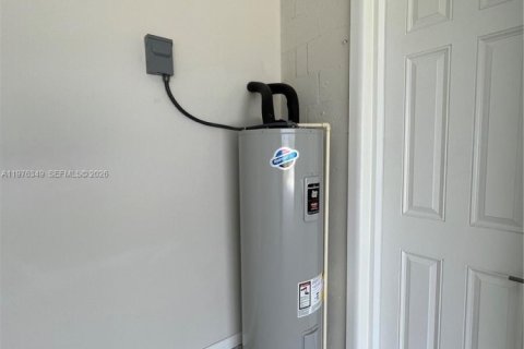 Villa ou maison à louer à LaBelle, Floride: 4 chambres, 133.69 m2 № 2040960 - photo 19