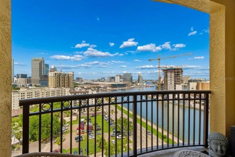 Condo in Tampa, Florida, 2 bedrooms  № 2096688 - photo 7