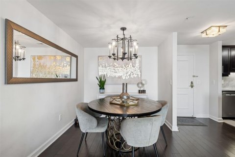 Condo in Tampa, Florida, 2 bedrooms  № 2096688 - photo 10