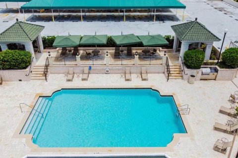 Condo in Tampa, Florida, 2 bedrooms  № 2096688 - photo 25