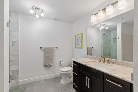 Condo in Tampa, Florida, 2 bedrooms  № 2096688 - photo 18