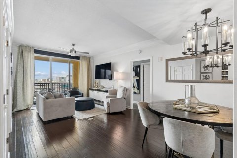 Condo in Tampa, Florida, 2 bedrooms  № 2096688 - photo 3