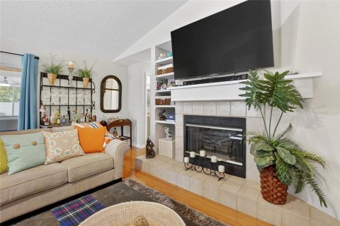 House in Riverview, Florida 3 bedrooms, 245.17 sq.m. № 1910719 - photo 16