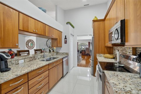 House in Riverview, Florida 3 bedrooms, 245.17 sq.m. № 1910719 - photo 18