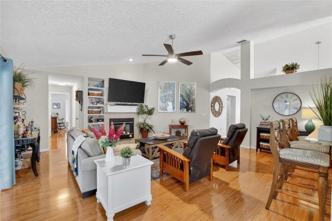 House in Riverview, Florida 3 bedrooms, 245.17 sq.m. № 1910719 - photo 14
