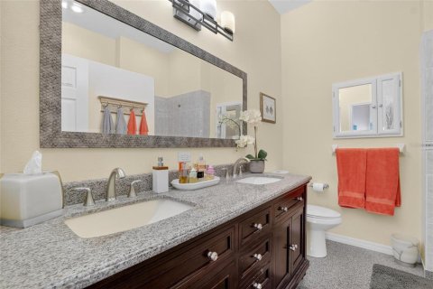 House in Riverview, Florida 3 bedrooms, 245.17 sq.m. № 1910719 - photo 28