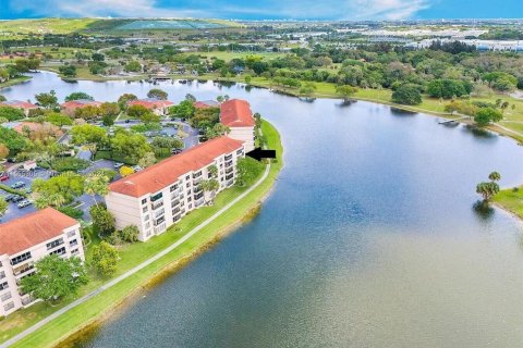 Condominio en venta en Coconut Creek, Florida, 2 dormitorios, 120.77 m2 № 2243449 - foto 14