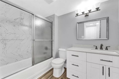 Condominio en venta en Coconut Creek, Florida, 2 dormitorios, 120.77 m2 № 2243449 - foto 13
