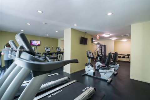 Copropriété à vendre à Miami, Floride: 1 chambre, 74.04 m2 № 2058265 - photo 10