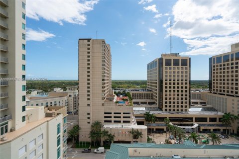 Copropriété à vendre à Miami, Floride: 1 chambre, 74.04 m2 № 2058265 - photo 13