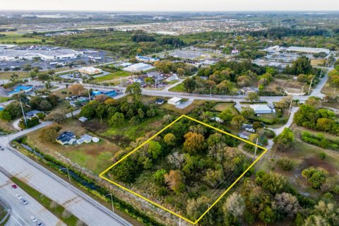 Commercial property in St. Lucie, Florida № 2260314 - photo 4