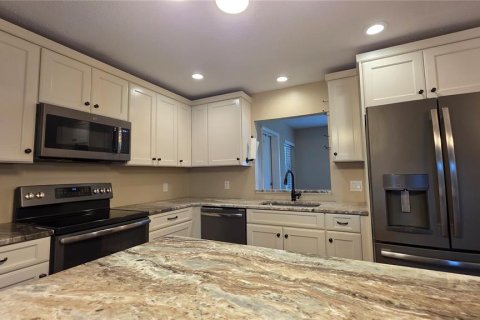 Casa en alquiler en Bradenton, Florida, 3 dormitorios, 140.38 m2 № 1901639 - foto 3